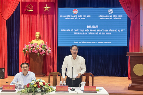 Phong trào “Bình dân học vụ số” tại TP.HCM: Hướng đến xã hội số toàn diện và nhân văn